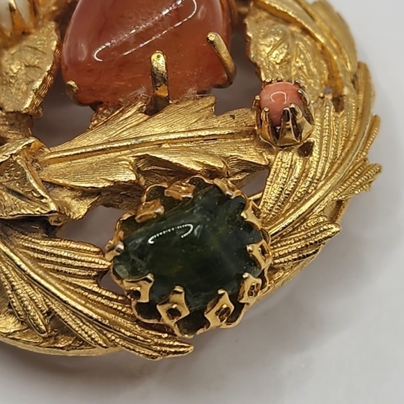 Vintage Brooch with Colorful Stones Unsigned - Picture 5 of 6